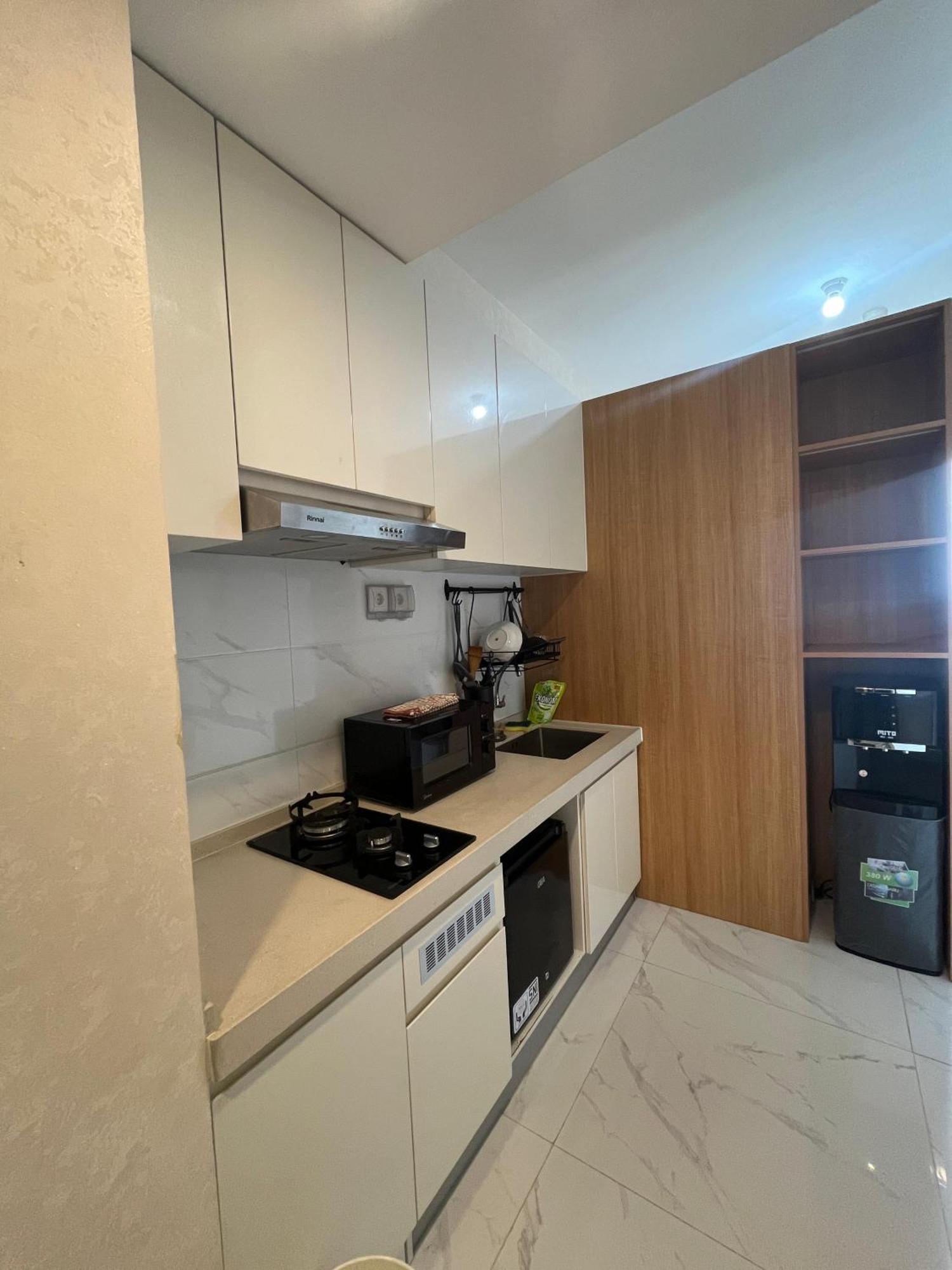 Stay N Cozy Apartemen Sky House Bsd By Sm Room Samporo Exterior photo