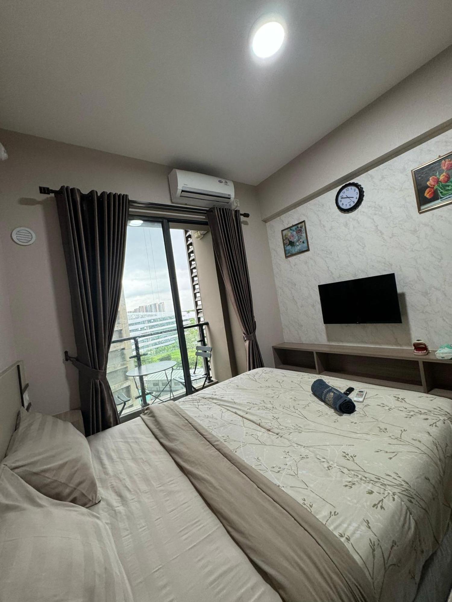 Stay N Cozy Apartemen Sky House Bsd By Sm Room Samporo Exterior photo
