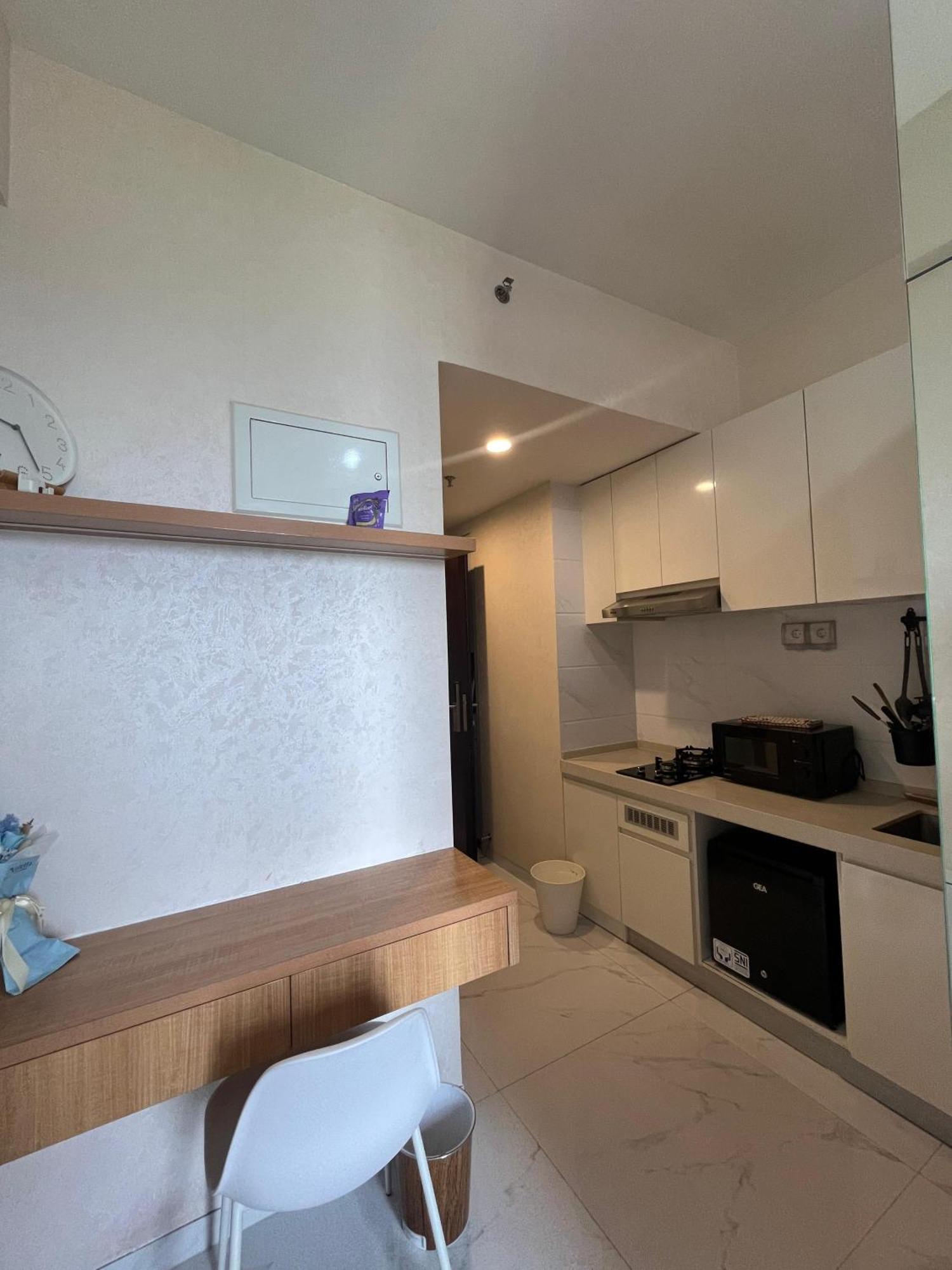 Stay N Cozy Apartemen Sky House Bsd By Sm Room Samporo Exterior photo